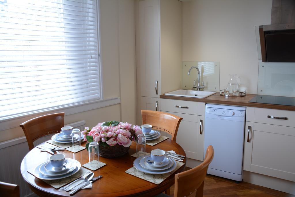Pier View Self Catering Luxury Apartments Southend-on-Sea Exteriör bild